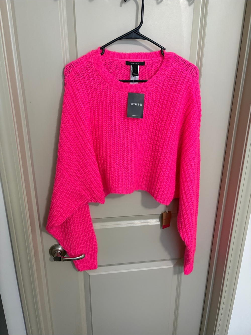 Forever 21 Neon Pink Cropped Crewneck Sweater